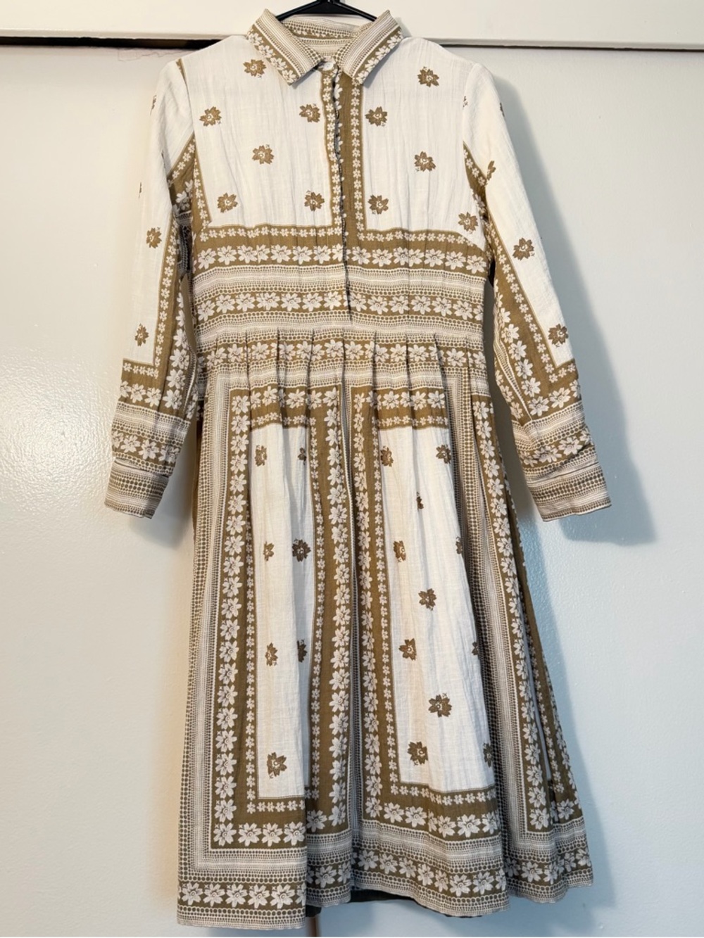 Dainty Jewells Cream and Tan Floral Midi Dress